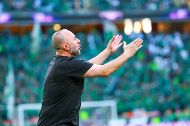 بلماضي مدرب الدحيل: أشعر بالخيبة رغم المباراة الكبيرة