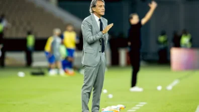 مانشيني: أداء اللاعبين كان رائعاً… لماذا أجري تبديلات!