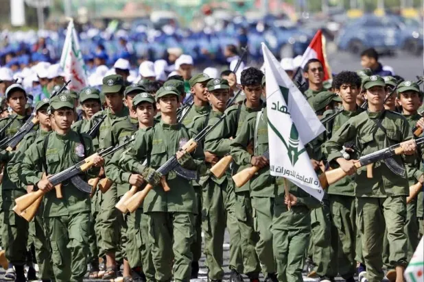 تحذيرات يمنية من تعاظم خطر المراكز الصيفية الحوثية