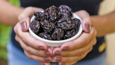 أطعمة تقوّي العظام وتقلّل الكسور