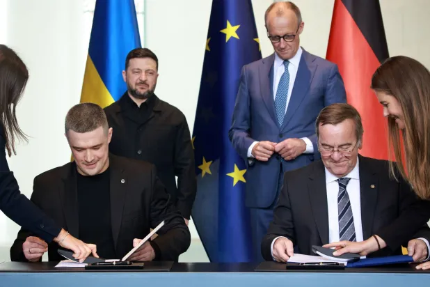 أوكرانيا وألمانيا لإنتاج مشترك للمسيَّرات والأنظمة الدفاعية