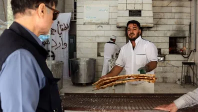 «الصليب الأحمر» يعلن إدخال أول شحنة مساعدات لإيران منذ بدء الحرب