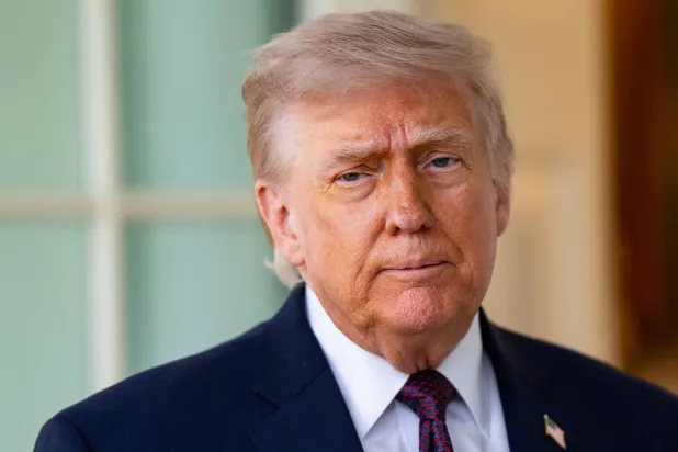 ترمب: هلا أخبر أحد البابا ليو بأن امتلاك إيران قنبلة نووية غير مقبول بتاتاً