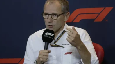 رئيس الفورمولا 1 يطالب بـ«تعديلات» على القواعد الخاصة بالمحركات الهجينة