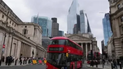 انتعاش يفوق التوقعات للاقتصاد البريطاني في فبراير قبل صدمة الطاقة