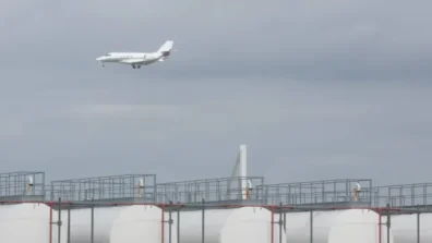 وكالة الطاقة الدولية تحذّر: أوروبا تملك وقود طائرات لـ6 أسابيع فقط