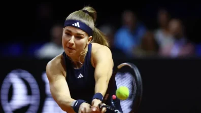 دورة شتوتغارت: موتشوفا تحبط مخطط ميرتنز وتبلغ دور الثمانية