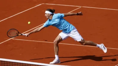 دورة ميونيخ: زفيريف يعبر إلى دور الثمانية