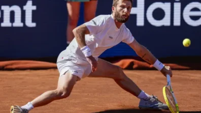 دورة برشلونة: موزيتي إلى ربع النهائي بسهولة