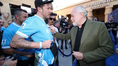 رئيس نابولي يأسف لرحيل أوسيمين إلى غلطة سراي التركي