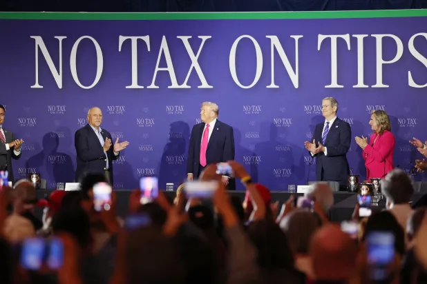 ترمب يصف حرب إيران بأنها «انعطافة بسيطة»