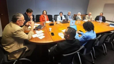 الحكومة اليمنية تعزّز الشراكات الدولية لدعم الاقتصاد والخدمات