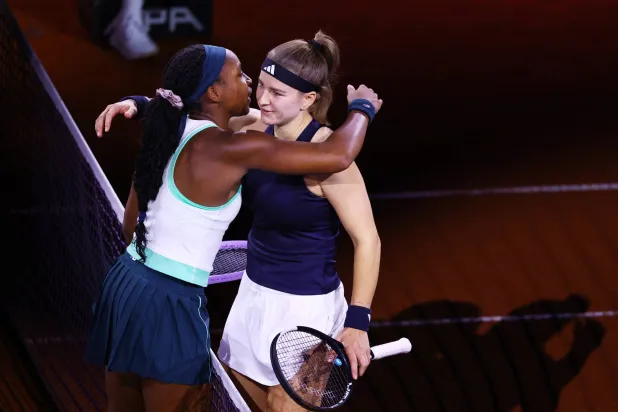 دورة شتوتغارت: موتشوفا تهزم غوف وتبلغ نصف النهائي