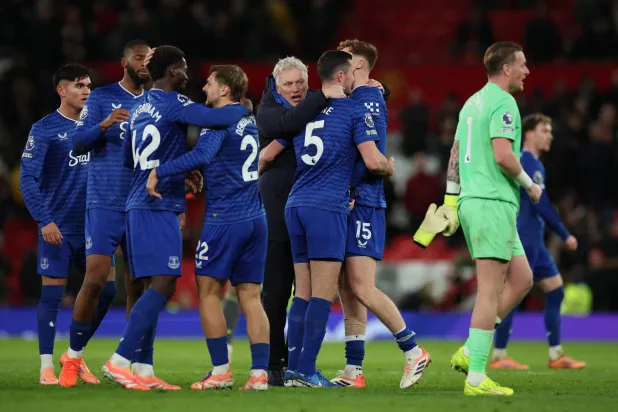 إيفرتون يتطلع لاكتساء قمة مرسيسايد باللون الأزرق أمام ليفربول على ملعبه الجديد