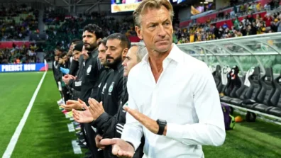 هيرفي رينارد يرحل… واليوناني دونيس المدرب رقم 60 للمنتخب السعودي