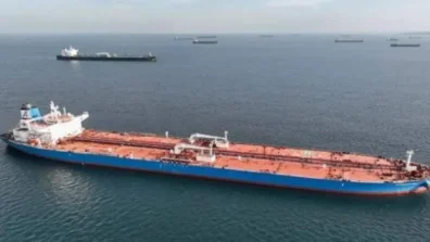 أميركا تجدد الإعفاء من العقوبات على شراء النفط الروسي