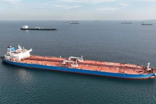 أميركا تجدد الإعفاء من العقوبات على شراء النفط الروسي