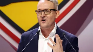 شتوتغارت لن يتعجل تمديد عقد أونداف ويتمسك ببقاء هونيس