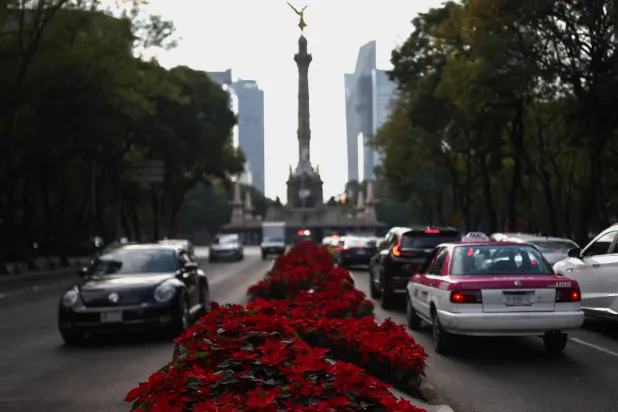 مقتل 4 مسؤولين أميركيين ومكسيكيين مكلَّفين بمكافحة عصابات مخدرات في حادث سير