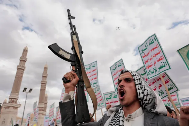 تعثّر الحوثيين في تشكيل حكومتهم يرسّخ قبضة سلطتهم الخفيّة