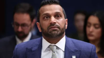 مدير «إف بي آي» يدّعي على مجلة «أتلانتيك» ويطلب تعويضاً 250 مليون دولار