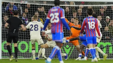 «البريمرليغ»: ولفرهامبتون أول الهابطين بتعادل وستهام مع بالاس