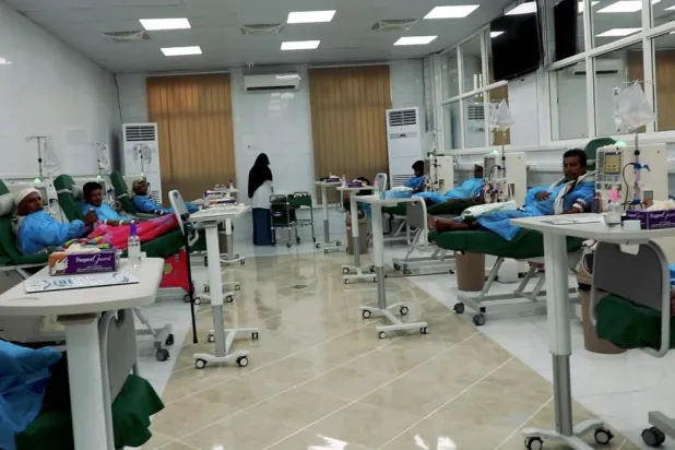 اليمن: انقطاع الكهرباء يهدد حياة مرضى الكلى في الحديدة