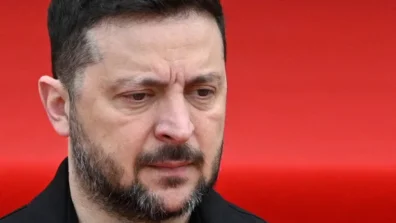 زيلينسكي يتهم مبعوثَي الولايات المتحدة بعدم احترام أوكرانيا