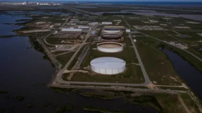 النفط يتراجع وسط توقعات باستئناف المحادثات الأميركية – الإيرانية