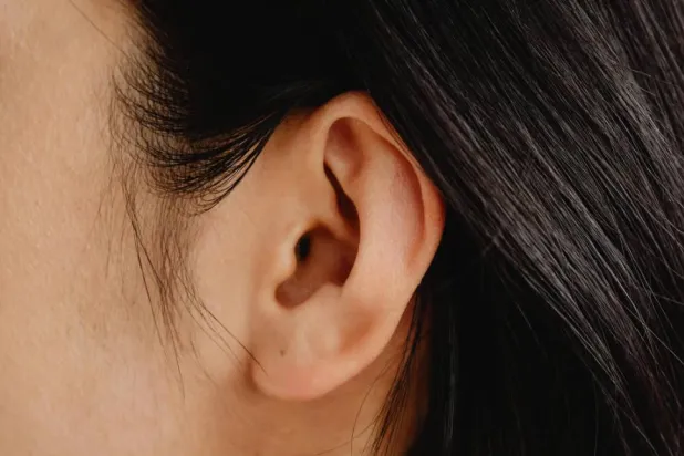 دراسة: ارتباط قوي بين أمراض الأذن الشائعة وخطر الخرف