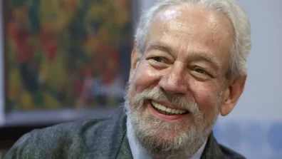 الروائي والباحث المكسيكي غونزالو سيلوريو يتوَّج بجائزة «سرفانتيس»