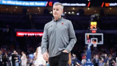 «إن بي إيه»: بيلي دونوفان مدرب شيكاغو بولز يترك منصبه