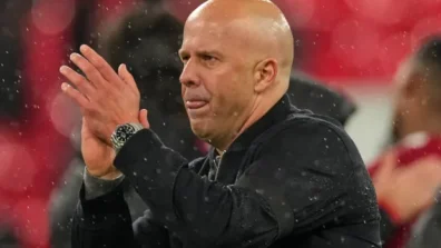 سلوت سيستمر مع ليفربول الموسم المقبل