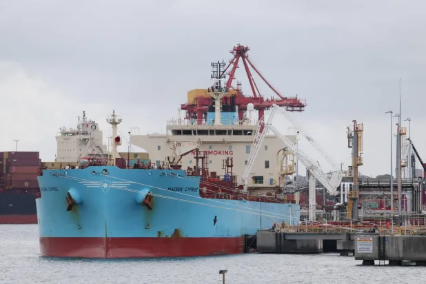 النفط يتحول للانخفاض مع تقييم آفاق محادثات السلام الأميركية الإيرانية