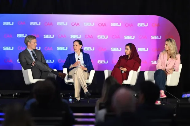 «صندوق الاستثمارات العامة» و«كونكاكاف» يطلقان برنامجاً لتمكين اللاعبات بعد الاعتزال