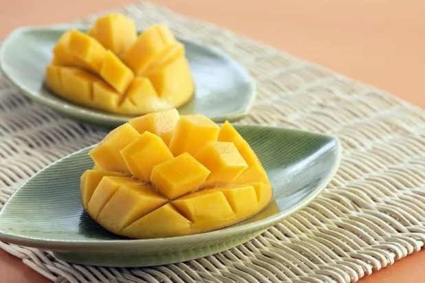 دراسة: تناول الأفوكادو والمانجو معاً قد يعزز صحة القلب