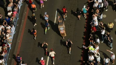 منظمو ماراثون لندن يجرون مفاوضات لتنظيم سباق 2027 على مدار يومين