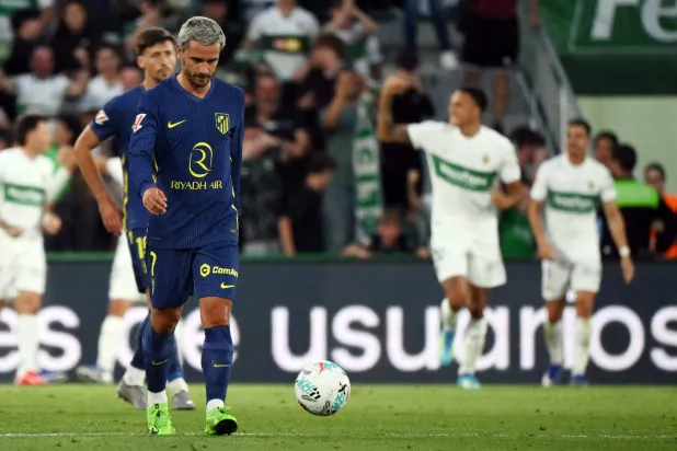 أتلتيكو مدريد يسقط أمام إلتشي ويخسر مباراته الرابعة على التوالي