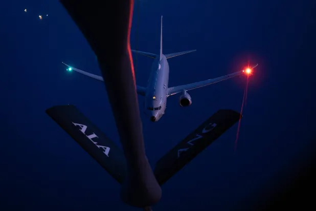 إيران تُصعّد في «هرمز» بعد تمديد الهدنة