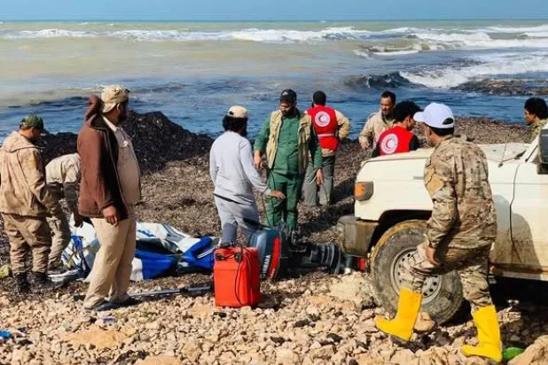 الهلال الأحمر: ليبيا تنقذ 404 مهاجرين على متن 10 قوارب