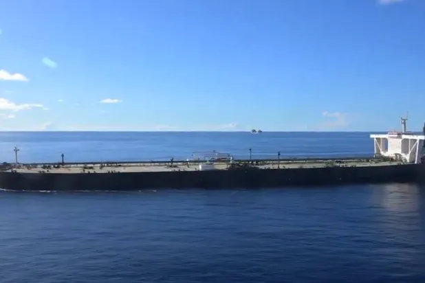 الجيش الأميركي يقول إنه سيطر على ناقلة نفط أخرى مرتبطة بإيران