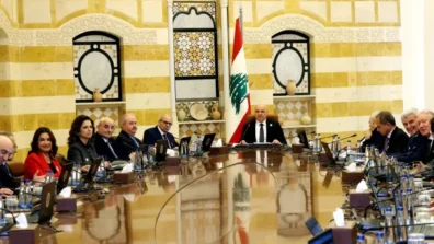 وزير الخارجية السعودي يجدد دعم المملكة لاستقرار لبنان