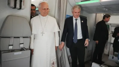 بابا الفاتيكان يندد بقتل المحتجين في إيران ويؤكد رفضه للحرب