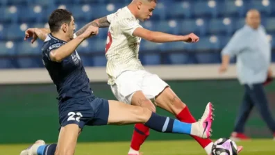 الدوري السعودي: ثنائية ضمك تقرب الأخدود من الهبوط