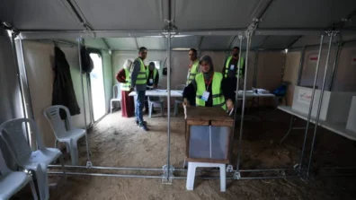 الأولى منذ اندلاع الحرب… بدء التصويت في الانتخابات البلدية بالضفة ووسط غزة