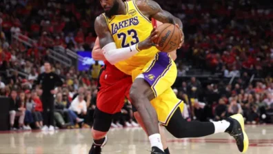 «إن بي إيه»: ليكرز يقترب من إقصاء روكتس