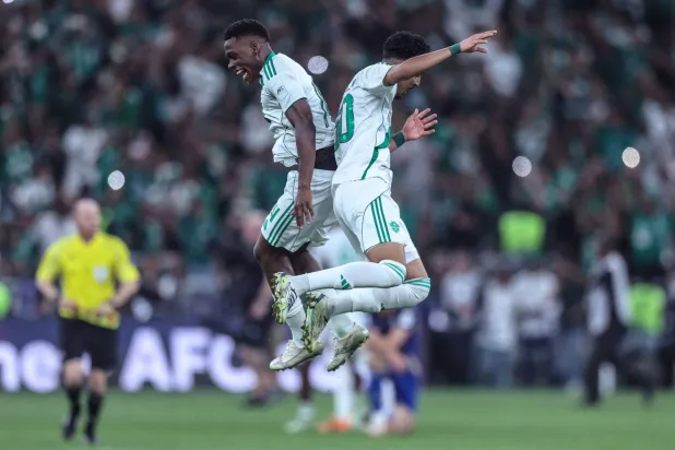 قرارات جريئة وخلطة سحرية أبقت الأهلي على القمة «الآسيوية»