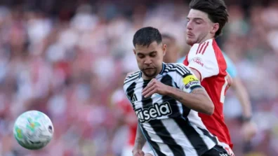 رايس لاعب أرسنال: فزنا بواحدة وتتبقى أربع مباريات حاسمة