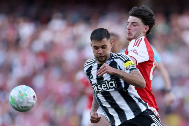 رايس لاعب أرسنال: فزنا بواحدة وتتبقى أربع مباريات حاسمة