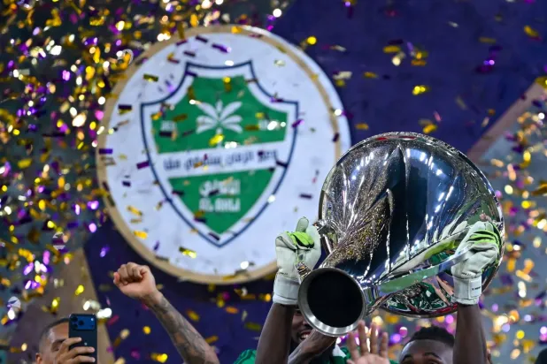 بسبب النصر… الأهلي يحتفل فجرا على كورنيش جدة